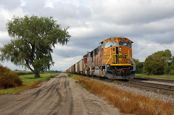 BNSF 9891 at Watts.jpg